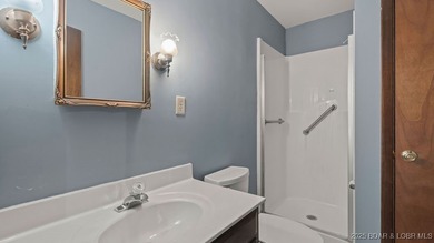 You read that right-a lake home on Horseshoe Bend with a garage - photo 45