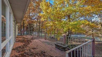 You read that right-a lake home on Horseshoe Bend with a garage - photo 47