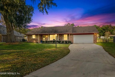 St. Johns River Home Sale Pending in Green Cove Springs Florida