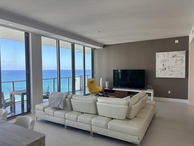 Gorgeous Turnkey apartment-Live the dream in this 2 year new - photo 1