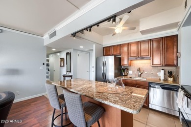 Welcome to Landmark Towers, one of Central Phoenix's most - photo 6