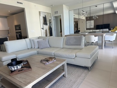 Gorgeous Turnkey apartment-Live the dream in this 2 year new - photo 10