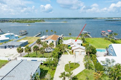 (private lake, pond, coastal) Home For Sale in Port Orange Florida