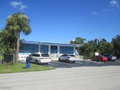 Perfect Location for a LIVE/WORK OPPORTUNITY! Waterfront - photo 2