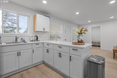 Recently renovated single-level home located a short walk from - photo 13