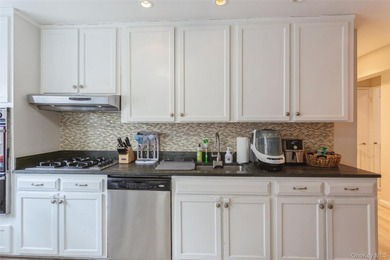 Experience the ultimate coastal lifestyle in this rare - photo 14