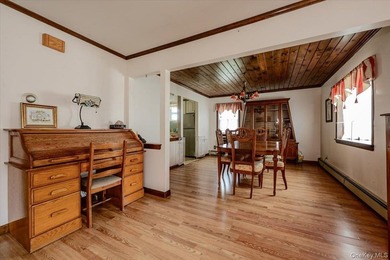 Welcome to 1815 Meadowbrook Road, Merrick, NY! This lovely cape - photo 6