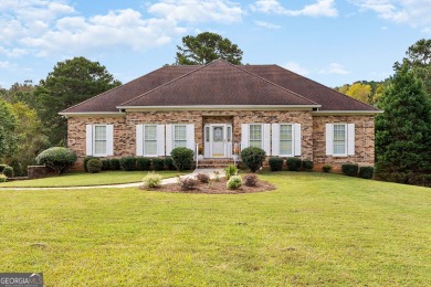 Lake Home For Sale in Tyrone, Georgia