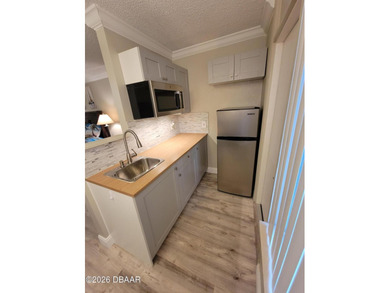 Investor's dream, beach getaway, or full-time coastal - photo 3