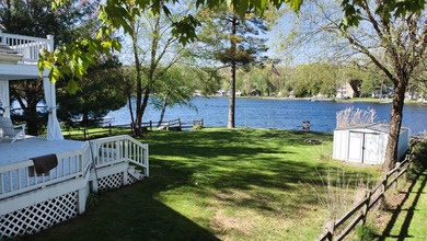 Escape to your own lakeside retreat with this beautifully - photo 16
