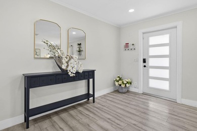 Beautifully updated and move-in ready 3-Bed 2-Bath Residence - photo 5