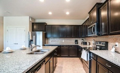Experience the ultimate blend of luxury, comfort, and investment - photo 8