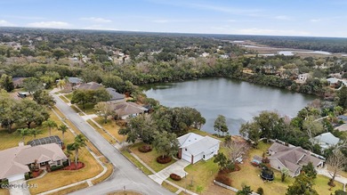 (private lake, pond, coastal) Home For Sale in Port Orange Florida