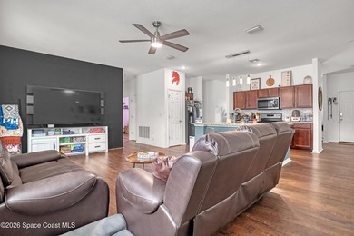 Better than new! This one checks every box--upgraded, move-in - photo 11