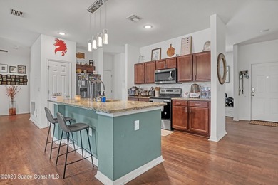 Better than new! This one checks every box--upgraded, move-in - photo 12