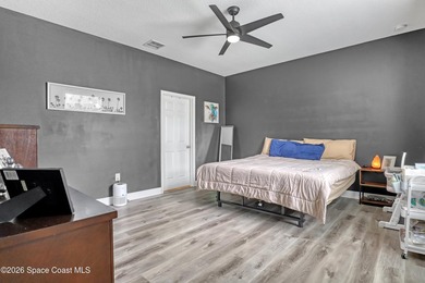 Better than new! This one checks every box--upgraded, move-in - photo 20