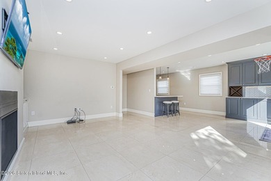 Welcome to 88 W Cedarview Avenue! This home is a beautifully - photo 26