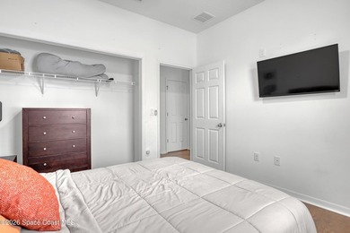 Better than new! This one checks every box--upgraded, move-in - photo 27