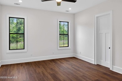 Stunning finishing for this ranch floor plan with one bedroom - photo 31