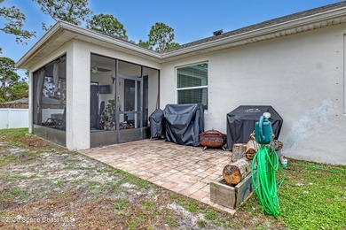 Better than new! This one checks every box--upgraded, move-in - photo 32
