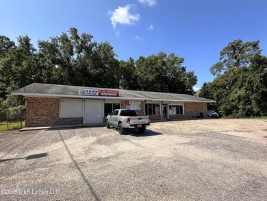 Outstanding opportunity to own a 3,362 SqFt restaurant/ - photo 1