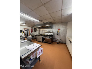 Outstanding opportunity to own a 3,362 SqFt restaurant/ - photo 4