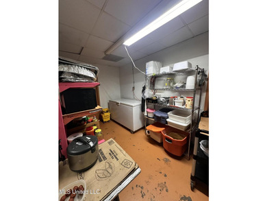 Outstanding opportunity to own a 3,362 SqFt restaurant/ - photo 7
