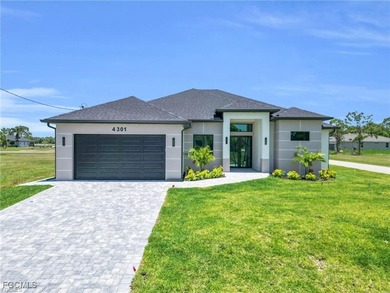 Cape Coral Lakes Area Home For Sale in Cape Coral Florida