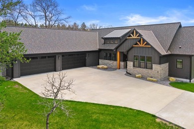 Nearly New Lake Arrowhead Lakes Course Home! Spectacular - photo 1
