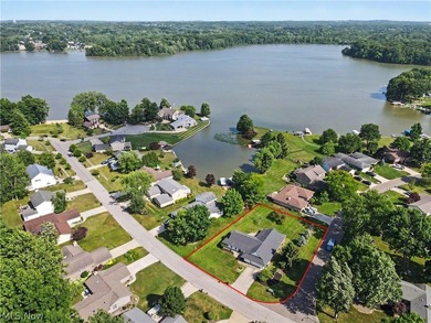 Welcome to 3854 Surfside Circle, a beautifully maintained - photo 5