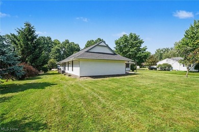 Welcome to 3854 Surfside Circle, a beautifully maintained - photo 6