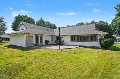 Welcome to 3854 Surfside Circle, a beautifully maintained - photo 7