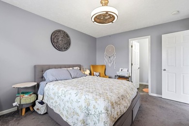 End-unit, top-floor two-bedroom, two-bathroom condo with a split - photo 25