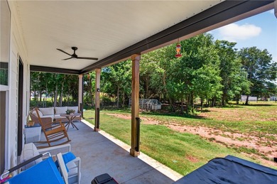 New Construction on OVERSIZED LOT IN CONVENIENT LOCATION! -- - photo 32