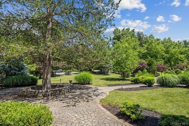 A Private Estate with Breathtaking Pond Views Tucked away at the - photo 5