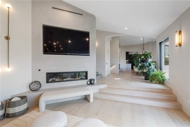 A one of a kind, warm and inviting custom Studio City hillside - photo 6