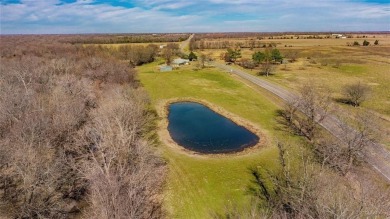 (private lake, pond, creek) Acreage For Sale in Pecan Gap Texas