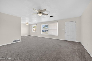 REDUCED PRICE! This spacious home features 2 bedrooms and 1 - photo 8