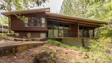 Sacramento River - Siskiyou County Home For Sale in Dunsmuir California