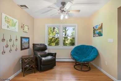 Impressive updated ranch.. Beautiful custom kitchen boasts an - photo 7