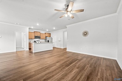 Great location near Research Park Blvd. Upgraded, 3 year old - photo 5