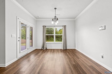 Great location near Research Park Blvd. Upgraded, 3 year old - photo 8