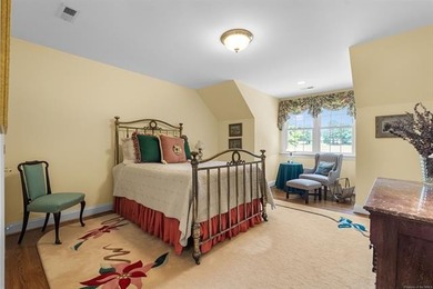 A truly exceptional property where quality, elegance, and views - photo 37