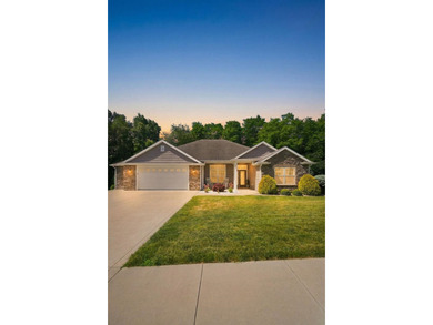 Welcome home to this beautifully maintained one-owner residence - photo 1