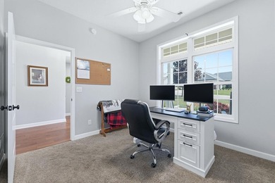 Welcome home to this beautifully maintained one-owner residence - photo 10
