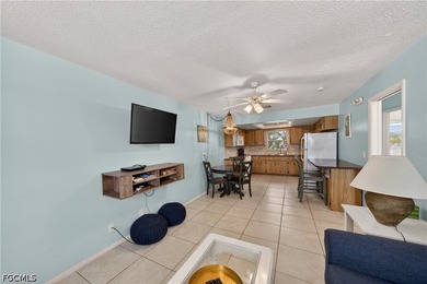 Eucalyptus Park: Premier Duplex with lower owner's unit in - photo 5