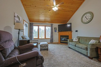 Welcome to your perfect riverside retreat on the Peshtigo River - photo 5