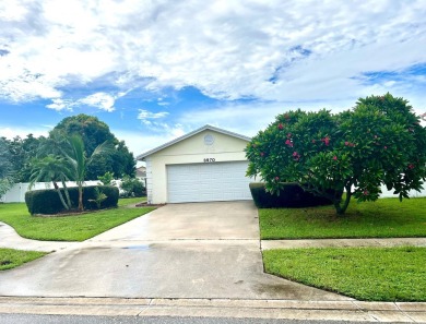 (private lake, pond, creek) Home For Sale in West Palm Beach Florida