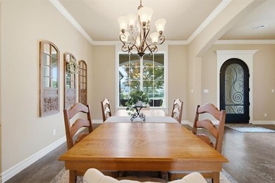 Beautiful custom home in the highly sought-after Stone Canyon - photo 6