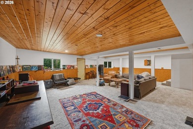 Situated on 1.94 acres just minutes from Bandon's beaches, Old - photo 16